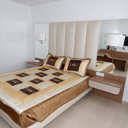 Royal Bay Suites Kéfalos Cameră foto